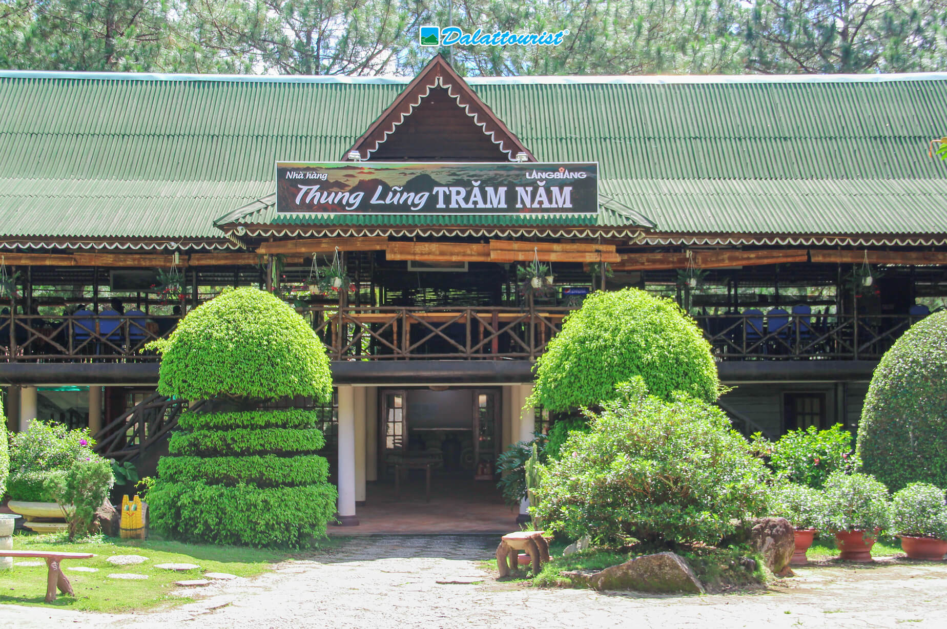 Nhà hàng thung lũng trăm năm tại khu du lịch Langbiang Đà Lạt.