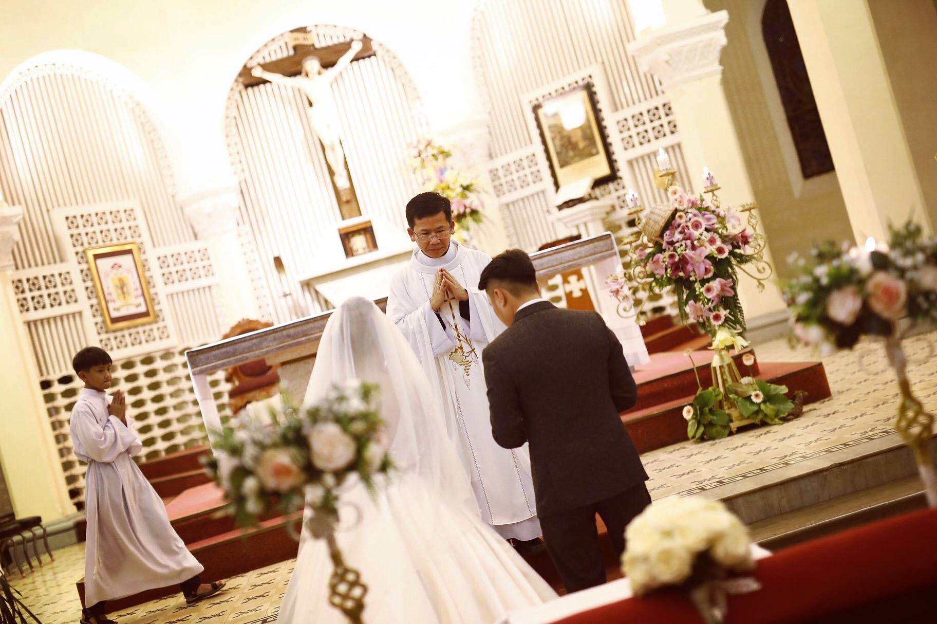 Hôn lễ được cử hành tại nhà thờ Chánh Tòa Đà Lạt.