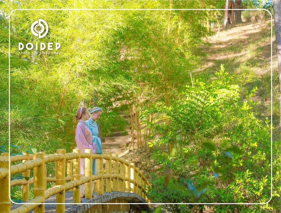 Tới Với Team resort du khách được hòa hình vào thiên nhiên xanh mát nguồn : Doidep