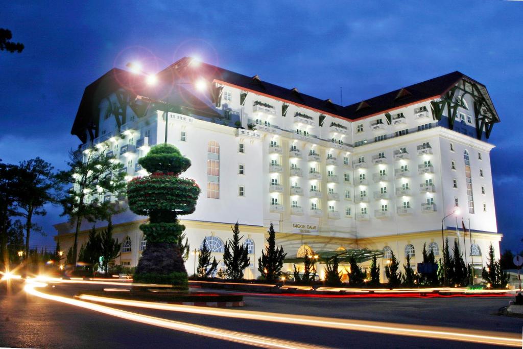 Khách sạn Sài Gòn Đà Lạt về đêm